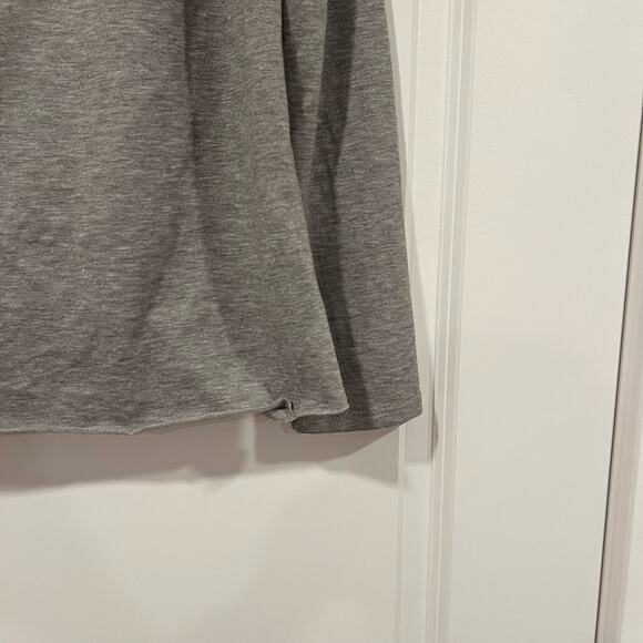 Modish‎ Rebel Women's Grey Longsleeve Top with Mountains Open Back Size L - Picture 2 of 9